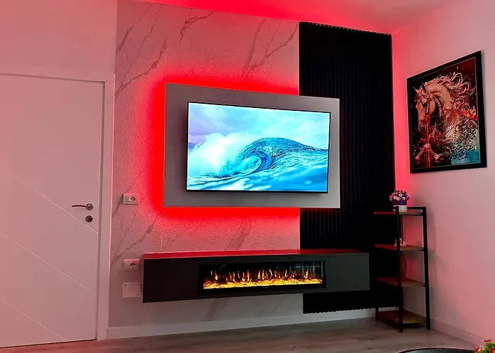 Hidden Gem * 티라나